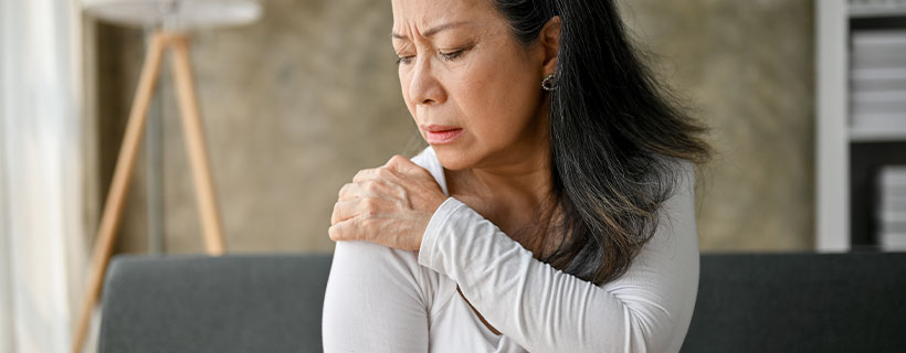 patient needing shoulder tendinopathy treatment in Colville