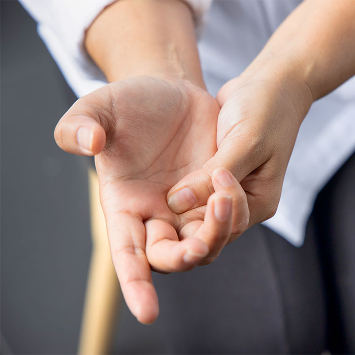 trigger finger chiropractor in Colville WA